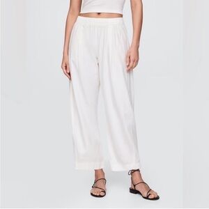 NEW! GAP White Mid Rise Linen-Blend Easy Barrel Pants - Small #713940 🩷